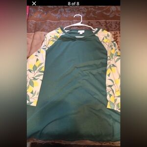 Green Raglan Sleeve Top with Leaf Print